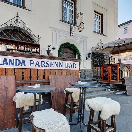 Parsenn Szálloda 3*