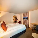 Parsenn Hotel 3*