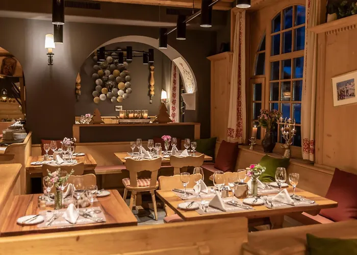 Parsenn Szálloda 3*